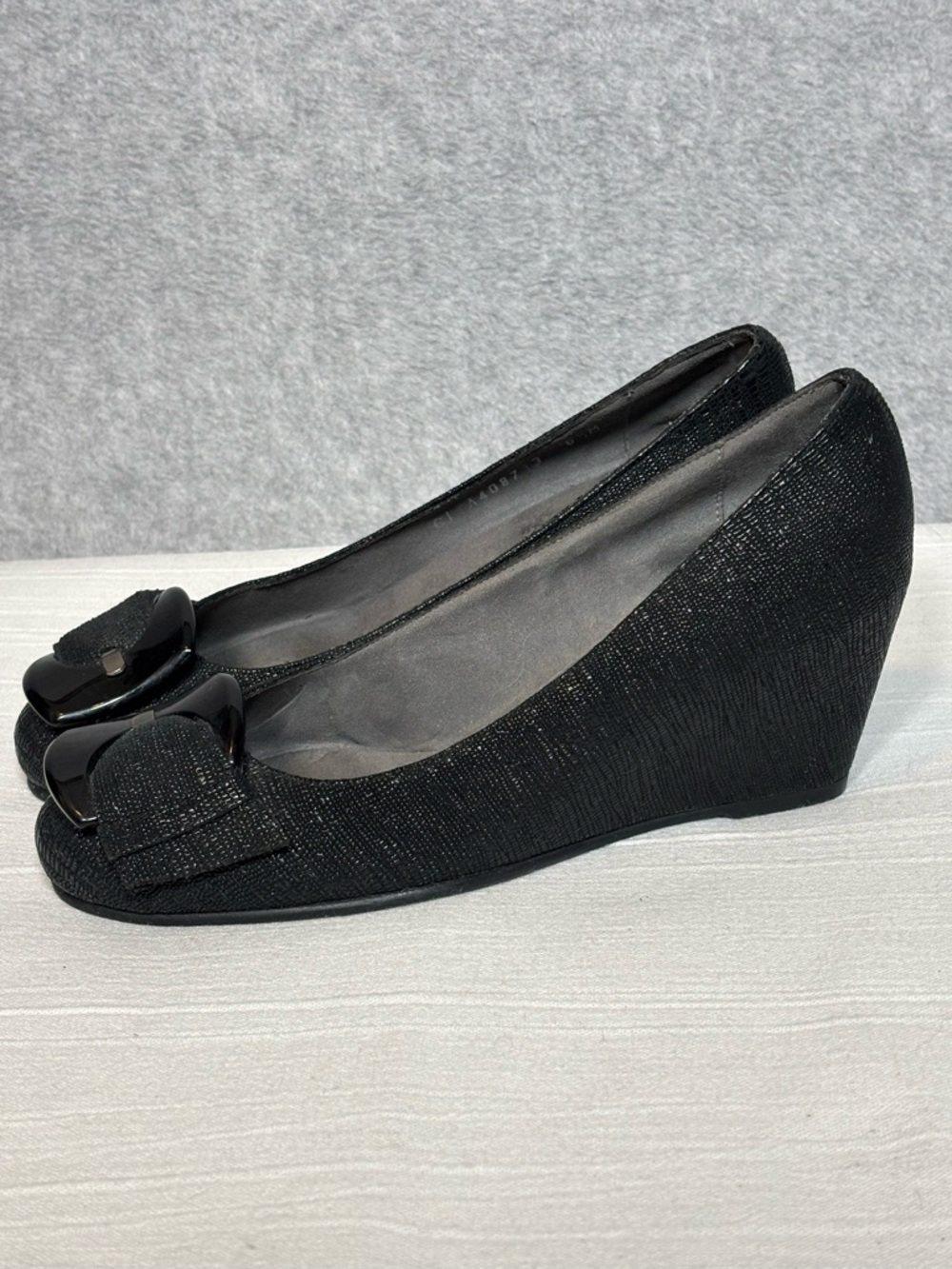 Stuart Weitzman Bucalina Textured Buckle Wedge Shoes-Black-Women Size 6.5 - Picture 4 of 11